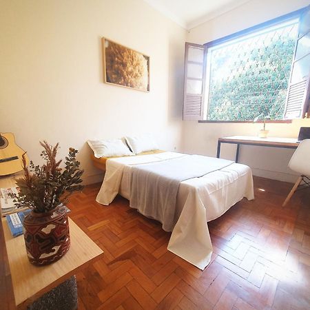 Quarto Casal Com Janela Casa Caramel 贝洛哈里桑塔 外观 照片